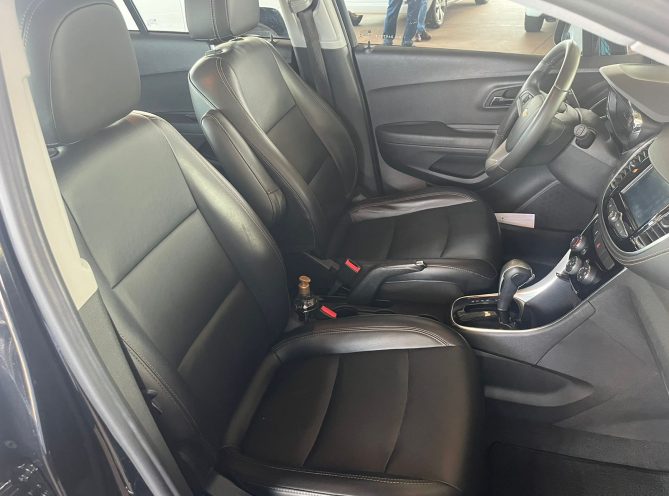 WhatsApp Image 2025-10-15 at 13.48.57