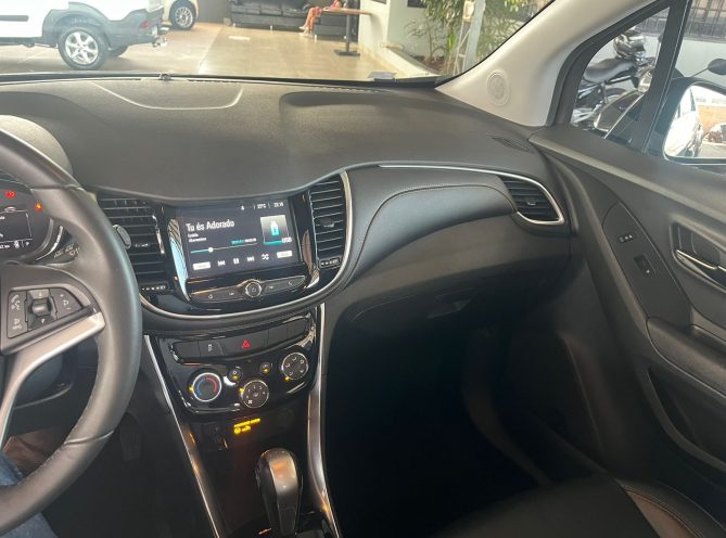 WhatsApp Image 2025-10-15 at 13.48.58 (2)