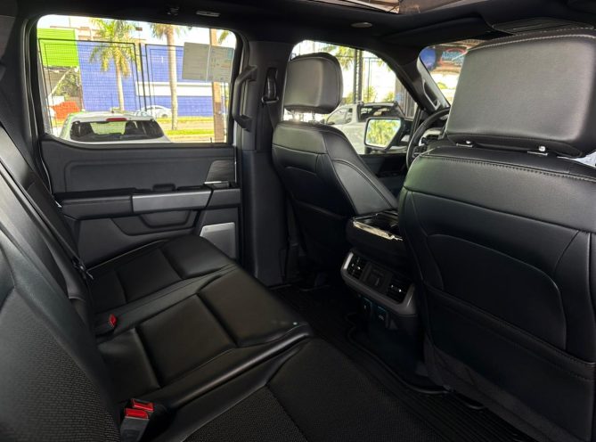 WhatsApp Image 2026-01-22 at 15.50.25 (1)